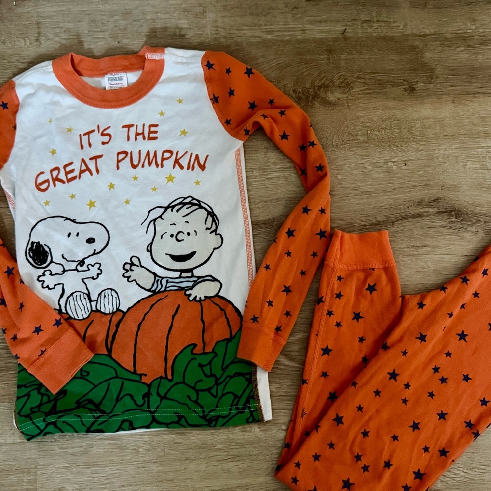 Hannah Anderson Peanuts Pajama Set